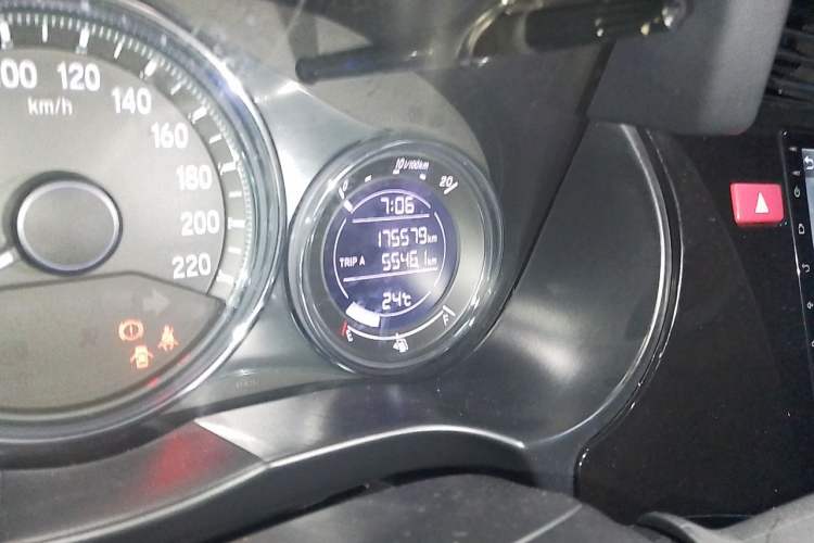 Used Honda City 2018 1.5L CVT Dynamic Edition Odometer Close Up