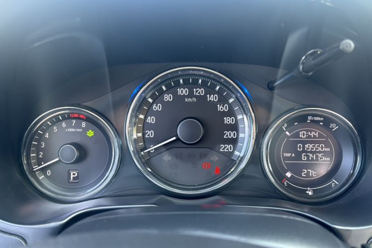 Used Honda City 2018 1.5L CVT Dynamic Edition Odometer Close Up