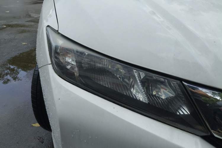 Used Honda City 2018 1.5L CVT Comfort Version Right Front Headlight
