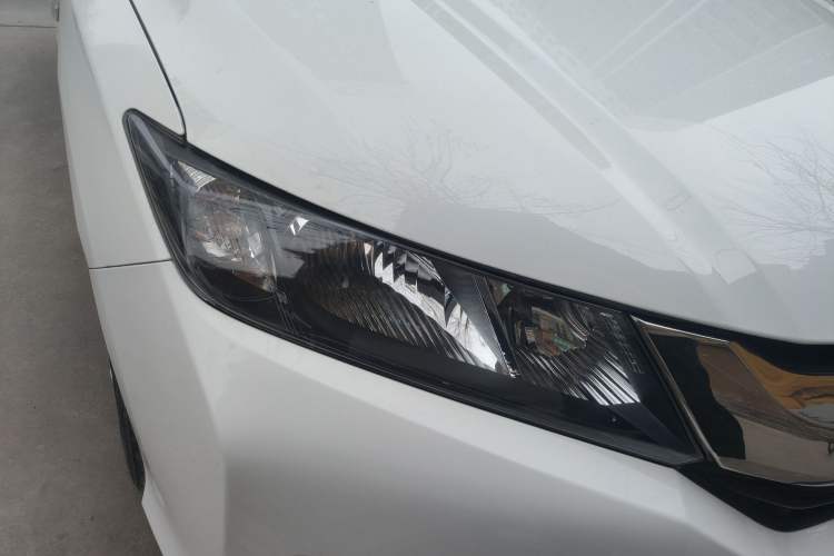 Used Honda City 2018 1.5L CVT Comfort Version Right Front Headlight