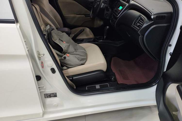 Used Honda City 2018 1.5L CVT Comfort Version Right Front Seat