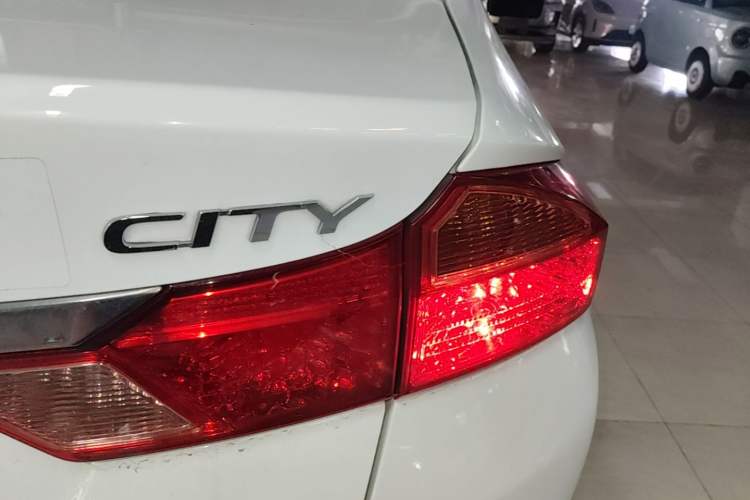Used Honda City 2018 1.5L CVT Comfort Version Right Rear Taillight