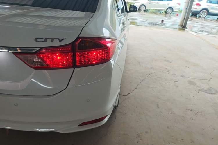 Used Honda City 2018 1.5L CVT Comfort Version Right Rear Taillight