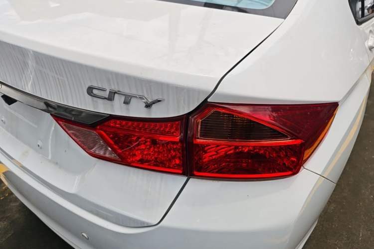 Used Honda City 2018 1.5L CVT Comfort Version Right Rear Taillight