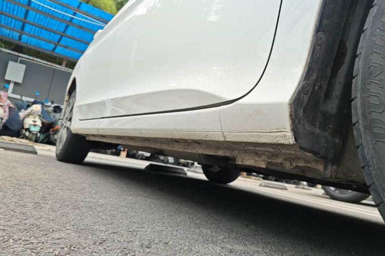 Used Honda City 2018 1.5L CVT Dynamic Pro Edition Right Side Sill