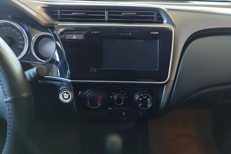 Used Honda City 2019 1.5L CVT Dynamic Edition Audio And AC Panel