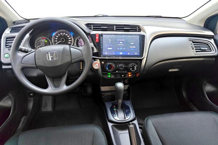 Used Honda City 2019 1.5L CVT Dynamic Edition Center Console
