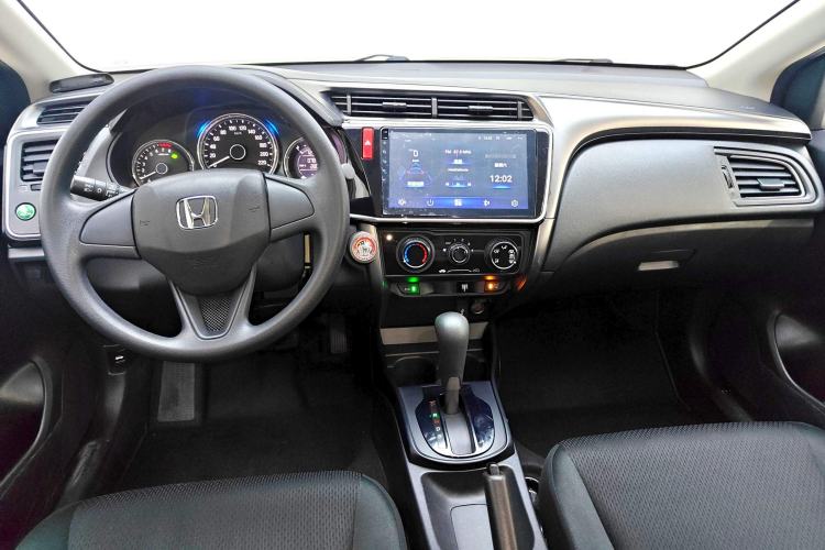 Used Honda City 2019 1.5L CVT Dynamic Edition Center Console