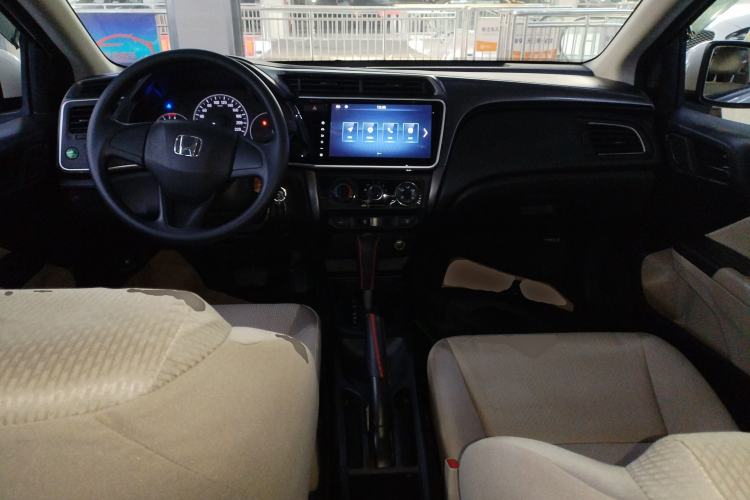 Used Honda City 2019 1.5L CVT Comfort Version Center Console