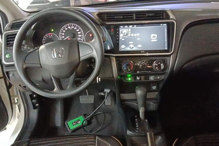 Used Honda City 2019 1.5L CVT Comfort Version Center Console
