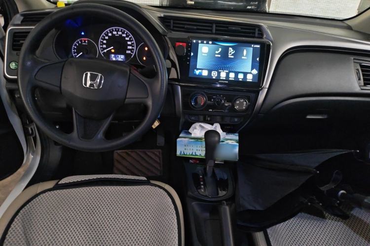 Used Honda City 2019 1.5L CVT Comfort Version Center Console