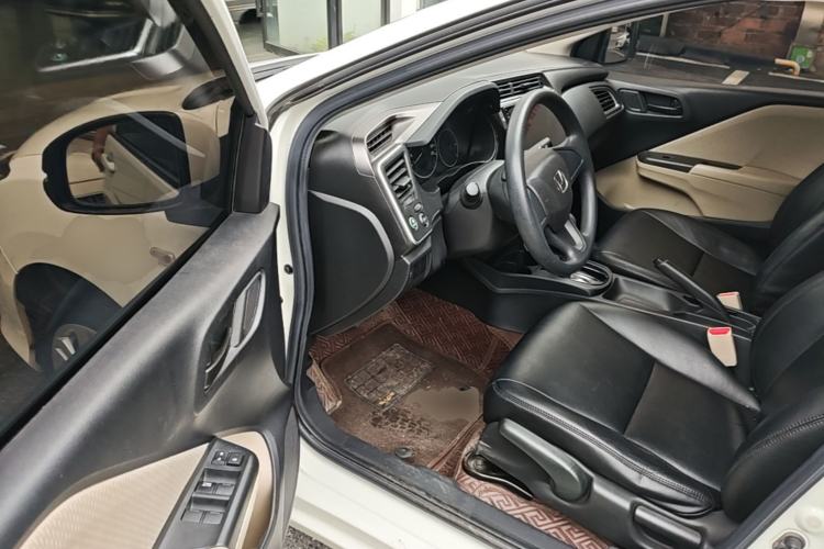 Used Honda City 2019 1.5L CVT Comfort Version Driver Seat