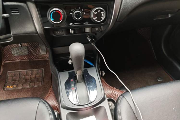Used Honda City 2019 1.5L CVT Comfort Version Gear Lever