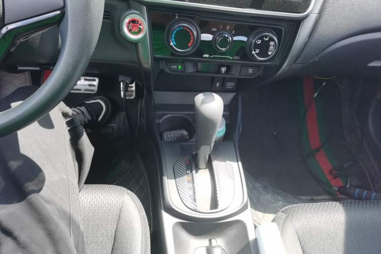 Used Honda City 2019 1.5L CVT Dynamic Edition Gear Lever