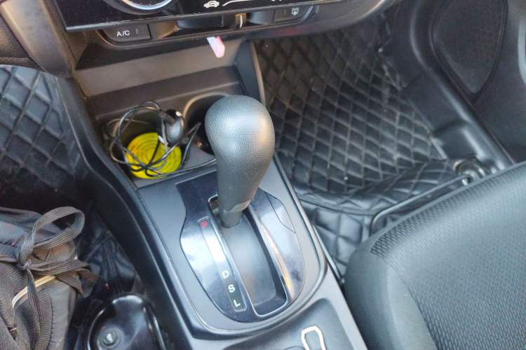 Used Honda City 2019 1.5L CVT Dynamic Edition Gear Lever