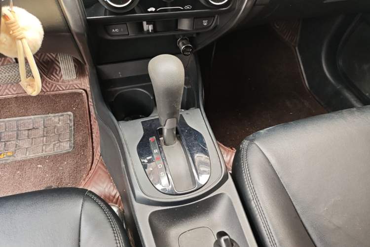 Used Honda City 2019 1.5L CVT Comfort Version Gear Lever