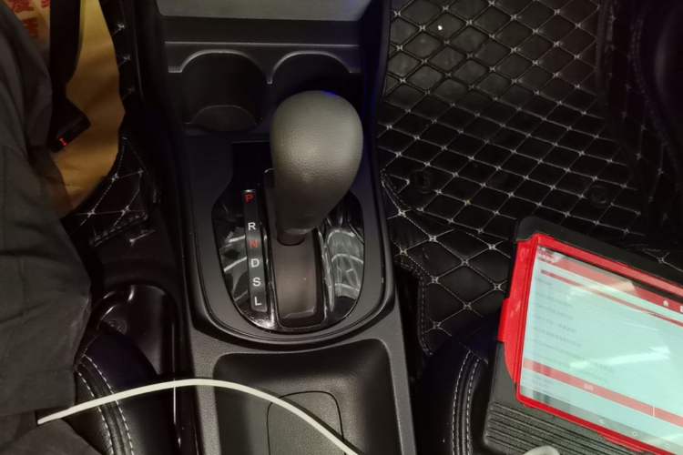 Used Honda City 2019 1.5L CVT Comfort Version Gear Lever
