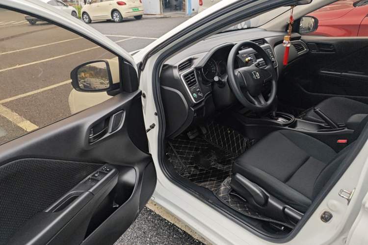 Used Honda City 2019 1.5L CVT Dynamic Edition Interior 3