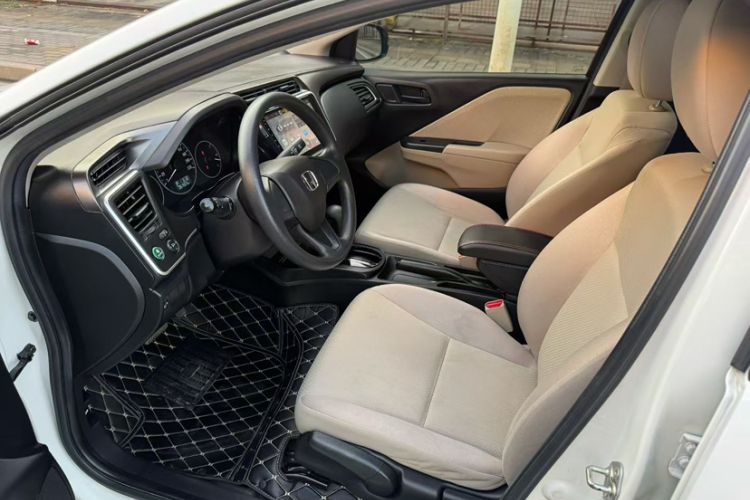 Used Honda City 2019 1.5L CVT Comfort Version Interior 7