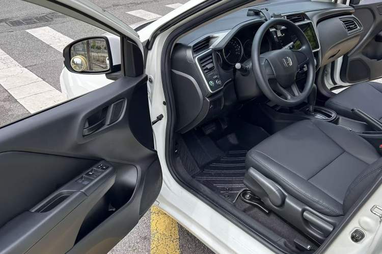 Used Honda City 2019 1.5L CVT Dynamic Edition Left Front Seat