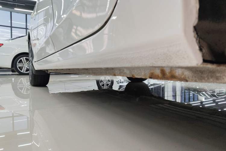 Used Honda City 2019 1.5L CVT Comfort Version Left Side Sill