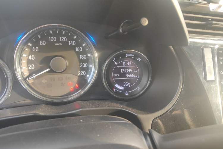 Used Honda City 2019 1.5L CVT Dynamic Edition Odometer Close Up