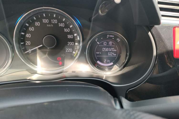 Used Honda City 2019 1.5L CVT Dynamic Edition Odometer Close Up