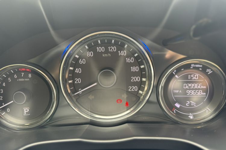 Used Honda City 2019 1.5L CVT Dynamic Edition Odometer Close Up