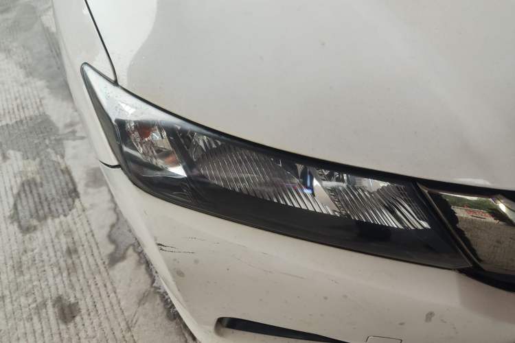 Used Honda City 2019 1.5L CVT Comfort Version Right Front Headlight