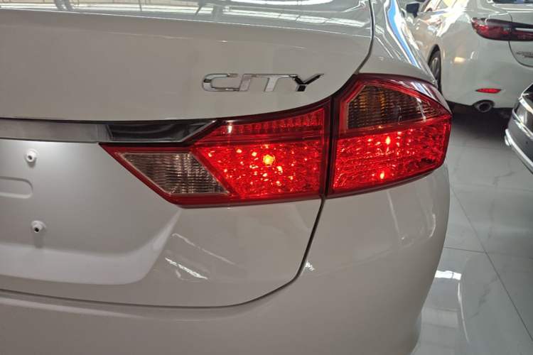 Used Honda City 2019 1.5L CVT Comfort Version Right Rear Taillight