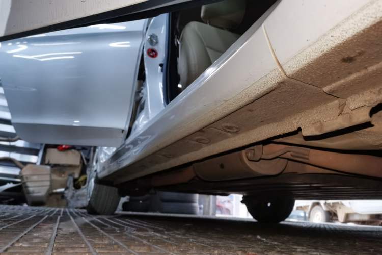 Used Honda City 2019 1.5L CVT Comfort Version Right Side Sill