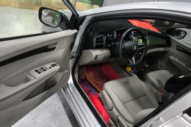 Used Honda City Classic 2012 1.5L manual Comfort version Driver Seat