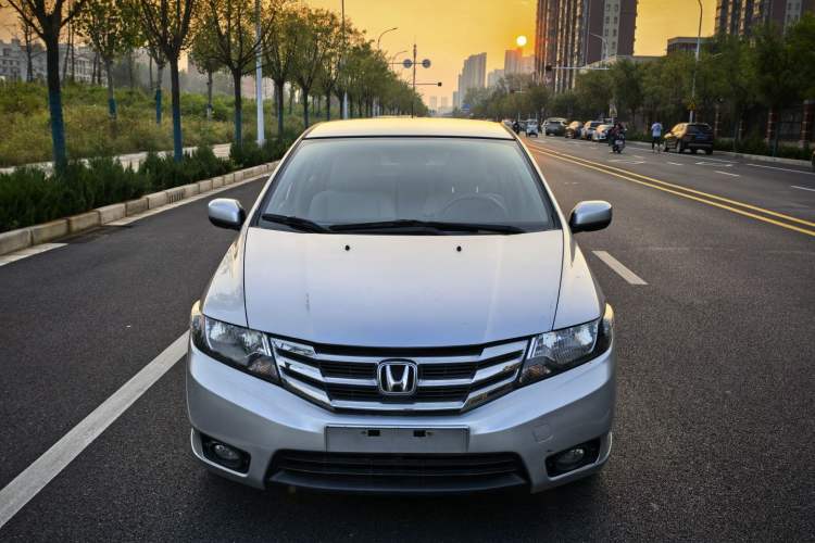 Used Honda City Classic 2012 1.5L manual Comfort version Exterior 1