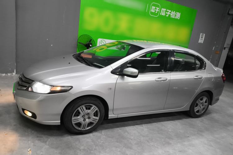 Used Honda City Classic 2012 1.5L manual Comfort version Left Side