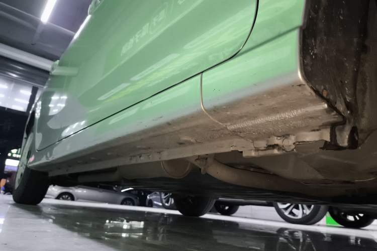 Used Honda City Classic 2012 1.5L manual Comfort version Right Side Sill