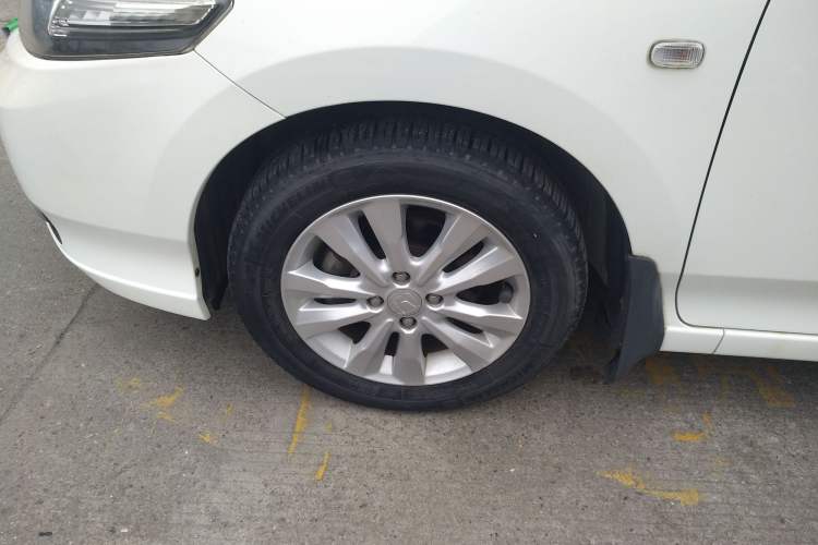Used Honda City Classic 2012 1.5L Automatic Elite Edition Left Front Wheel Hub