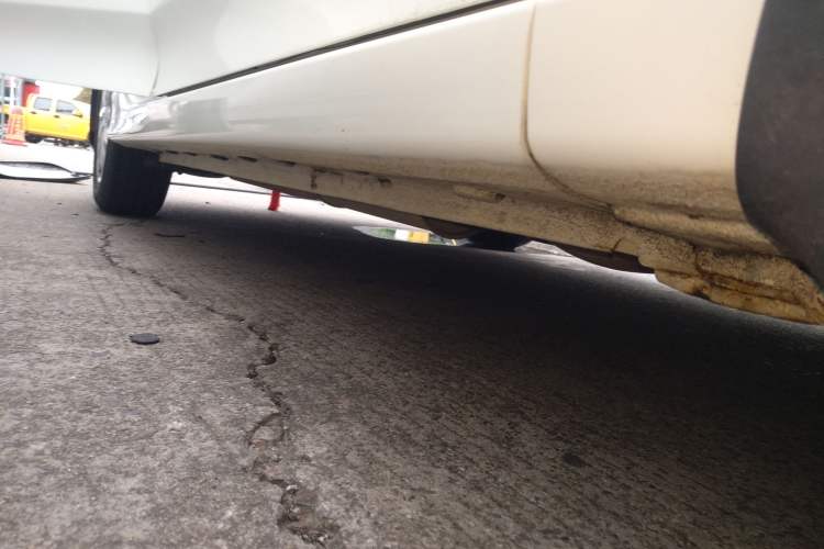 Used Honda City Classic 2012 1.5L Automatic Elite Edition Right Side Sill