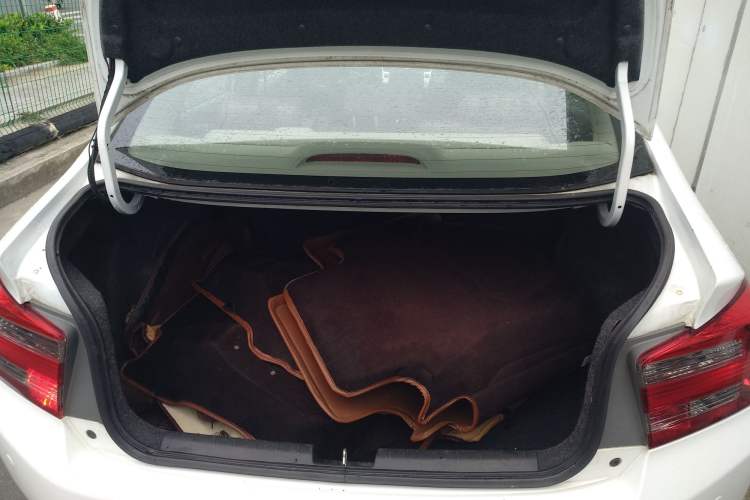 Used Honda City Classic 2012 1.5L Automatic Elite Edition Trunk
