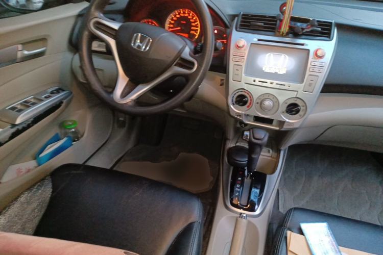 Used Honda City Classic 2008 1.5L Automatic Elite Edition Center Console