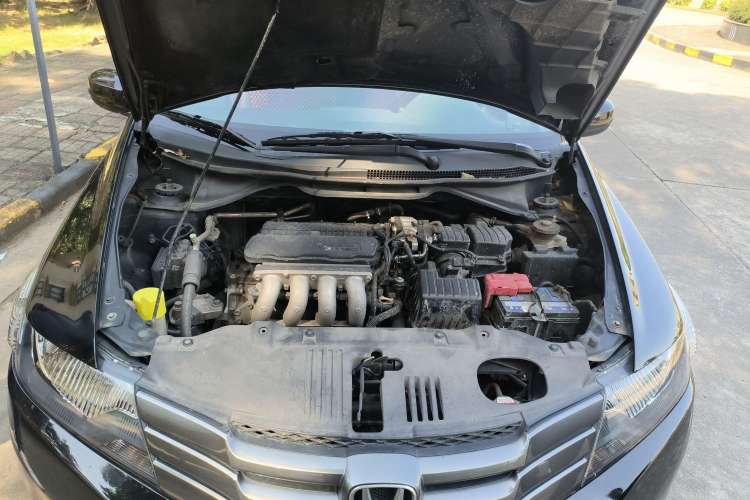 Used Honda City Classic 2008 1.5L Automatic Elite Edition Engine Bay