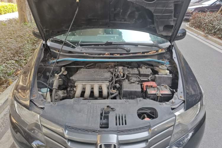 Used Honda City Classic 2008 1.5L Automatic Elite Edition Engine Bay