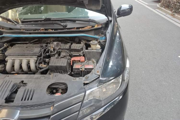 Used Honda City Classic 2008 1.5L Automatic Elite Edition Engine Bay Left