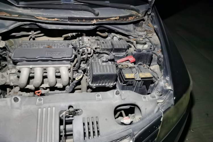 Used Honda City Classic 2008 1.5L manual Elite Edition Engine Bay Left