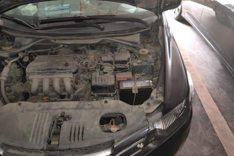 Used Honda City Classic 2008 1.5L manual Elite Edition Engine Bay Left