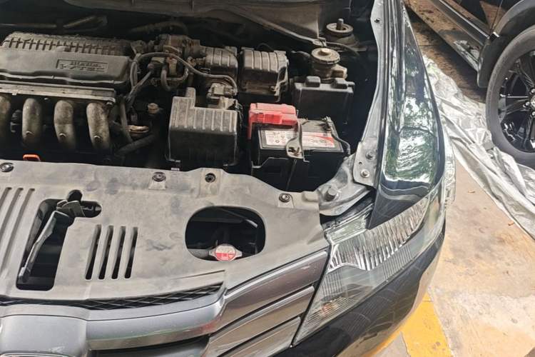 Used Honda City Classic 2008 1.5L Automatic Elite Edition Engine Bay Left
