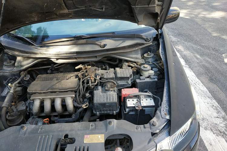 Used Honda City Classic 2008 1.5L manual Elite Edition Engine Bay Left
