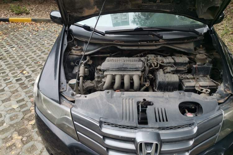 Used Honda City Classic 2008 1.5L manual Elite Edition Engine Bay Right