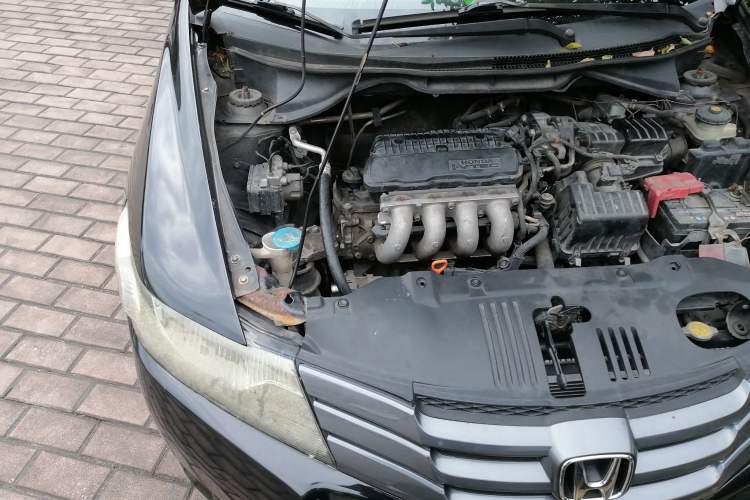 Used Honda City Classic 2008 1.5L Automatic Elite Edition Engine Bay Right