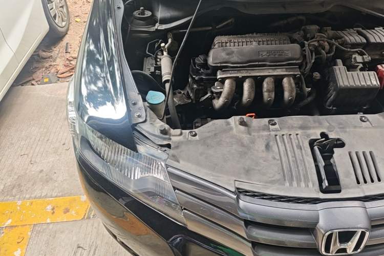 Used Honda City Classic 2008 1.5L Automatic Elite Edition Engine Bay Right