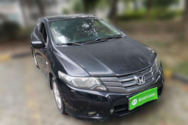 Used Honda City Classic 2008 1.5L manual Elite Edition Front Right 45 Deg